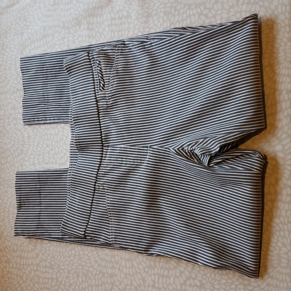 Anne Klein White and Black Striped Skinny Capris XS - Picture 1 of 12